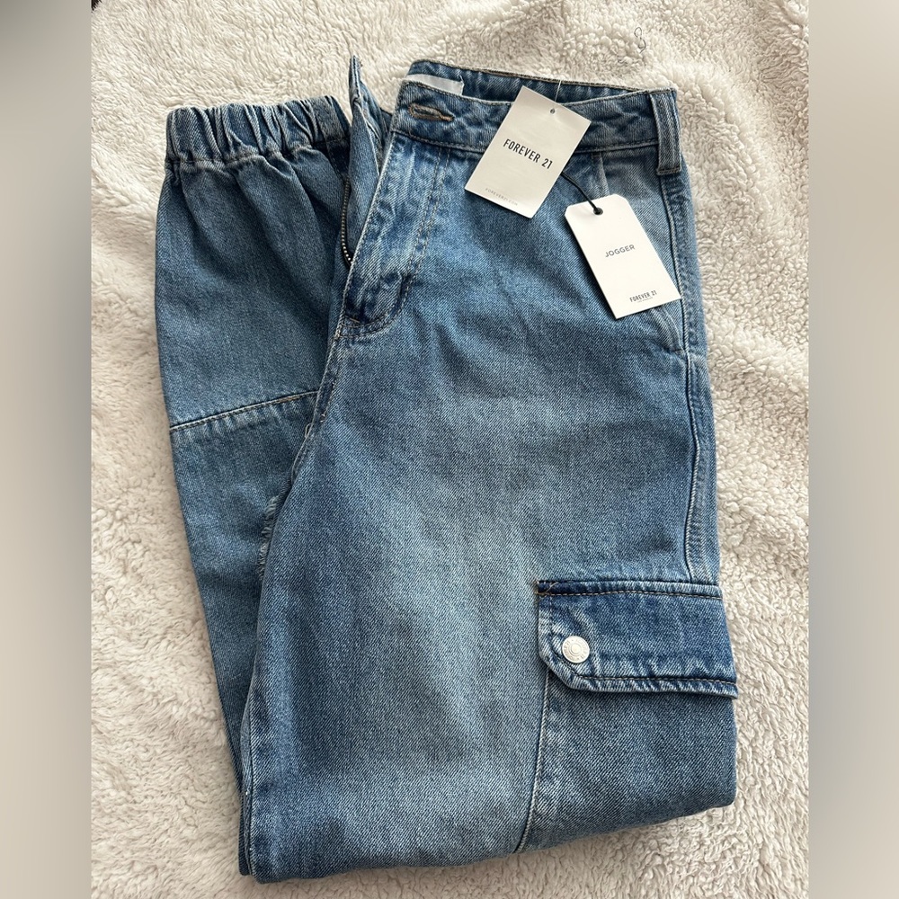 FOREVER 21 Jogger pants